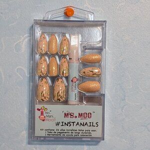 Instant Nails Nude with Gold glitter